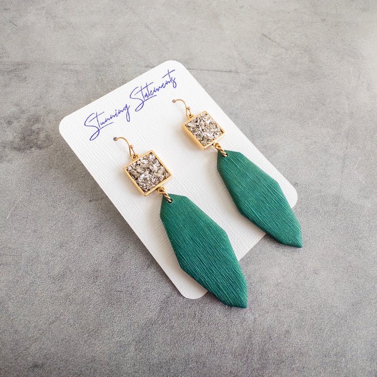 stunning statements colorful clay elegant sophisticated cocktail party green and gold dionne dangle earrings