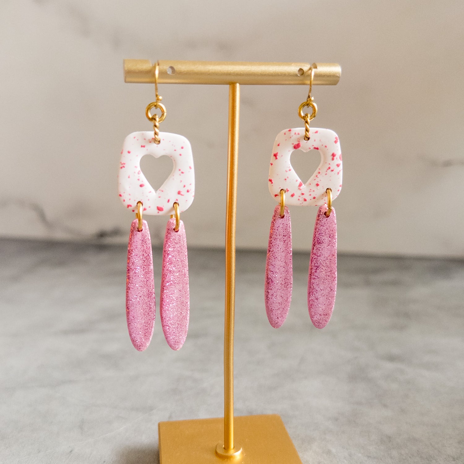 stunning statements clay dangle heart valentines day red pink white statement lightweight rhys earrings glitter sparkly