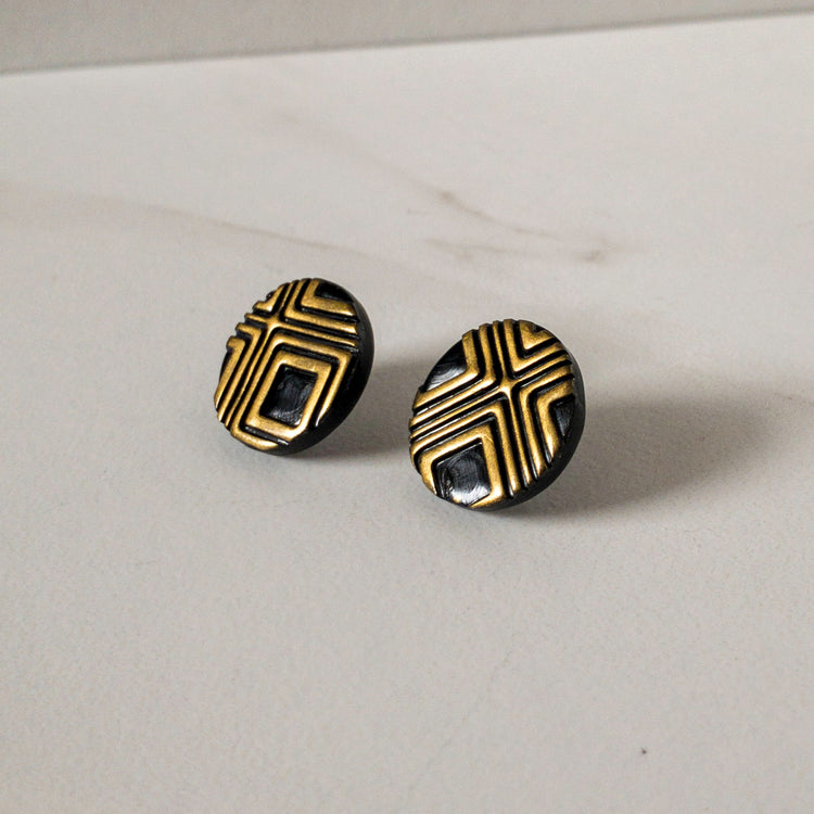 stunning statements textured bright bold colorful black cleo stud earrings