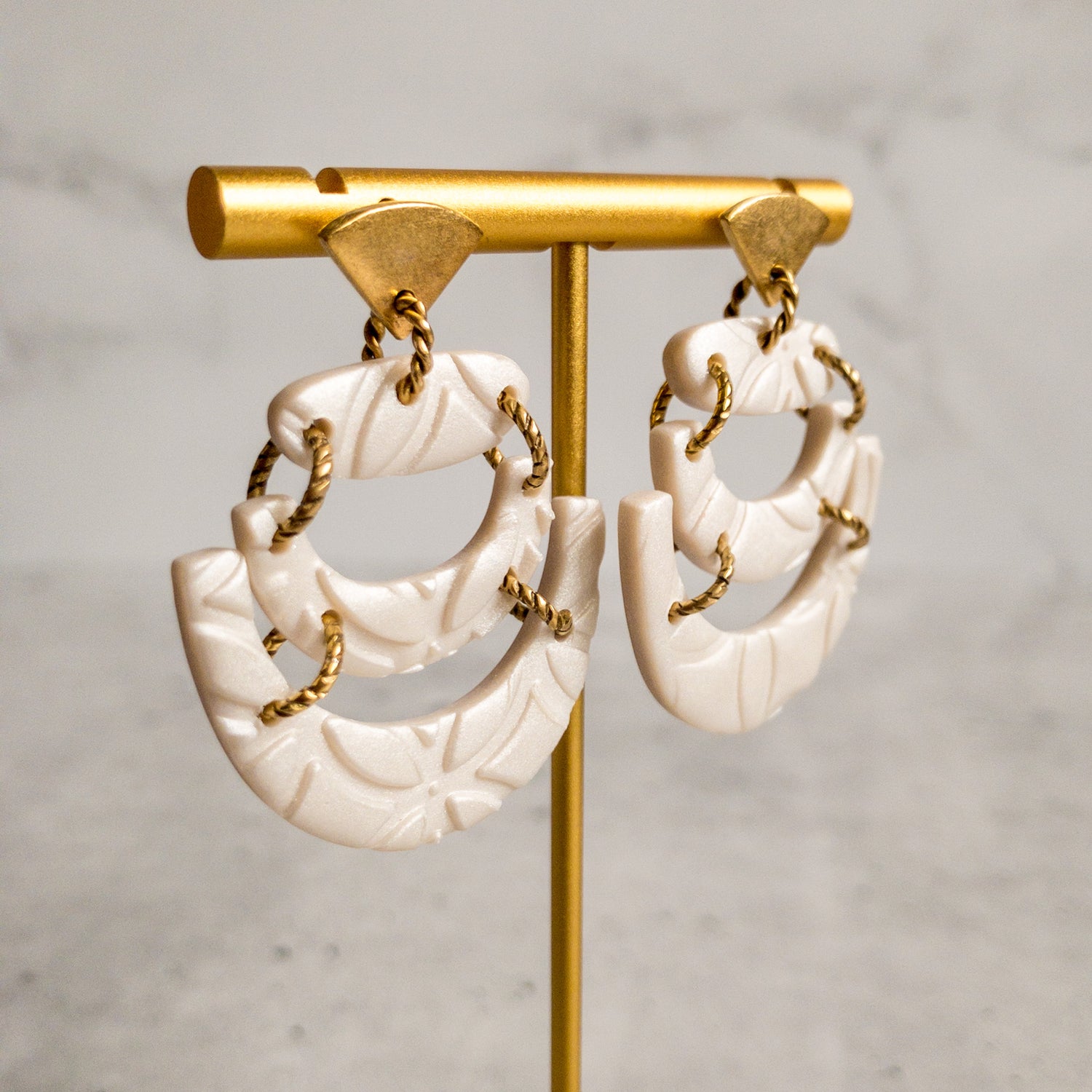stunning statements clay lightweight bright colorful textured spring summer gold off white cream pearl mia dangle earrings